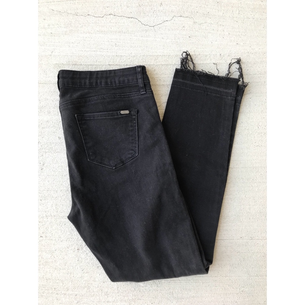 🖤Frayed Ankle Skinny Jeans🖤